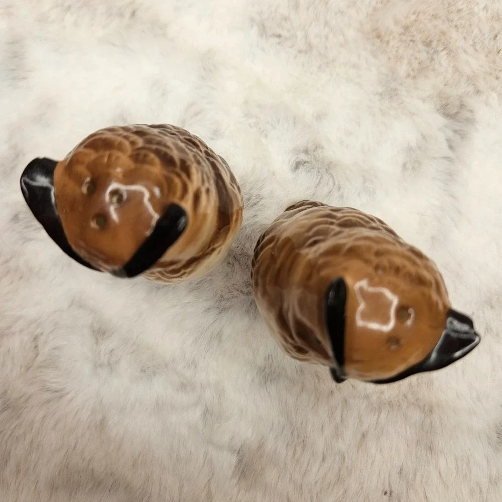 *OWLS Salt & Pepper Shaker S&P VINTAGE 3